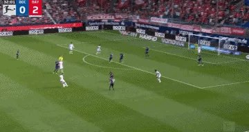 1661106954671075886.gif pp电子-【德甲】马内双响科芒2传1射,拜仁7比0客场横扫波鸿